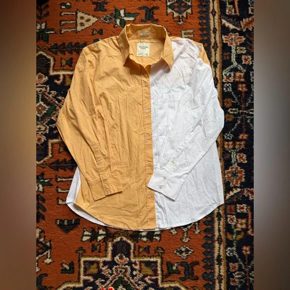 Abercrombie and Fitch Oversized Color-Block Button Down - Picture 2 of 5